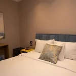 Hotel Gjika *